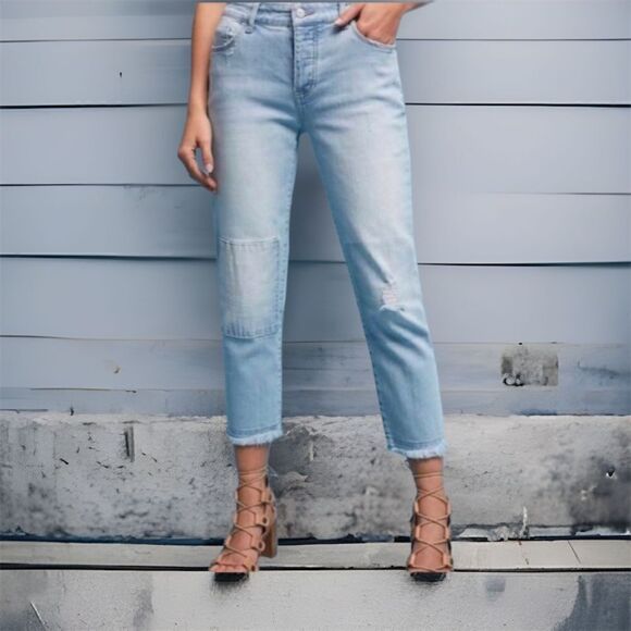 Pilcro and the Letterpress Anthro Hyphen Cropped Patch Distressed Jeans SZ 26 - Picture 1 of 9